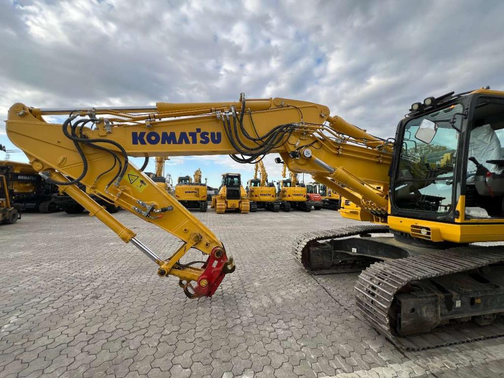 Komatsu PC210NLC-11EO Photo 1