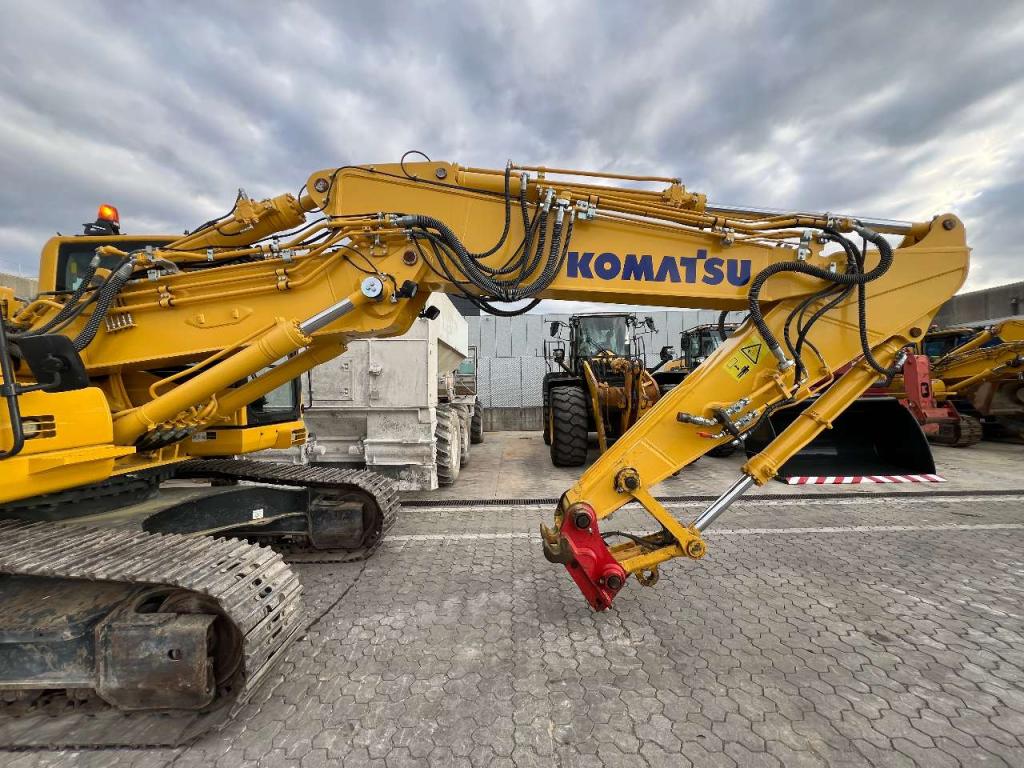 Komatsu PC210NLC-11EO Photo 12