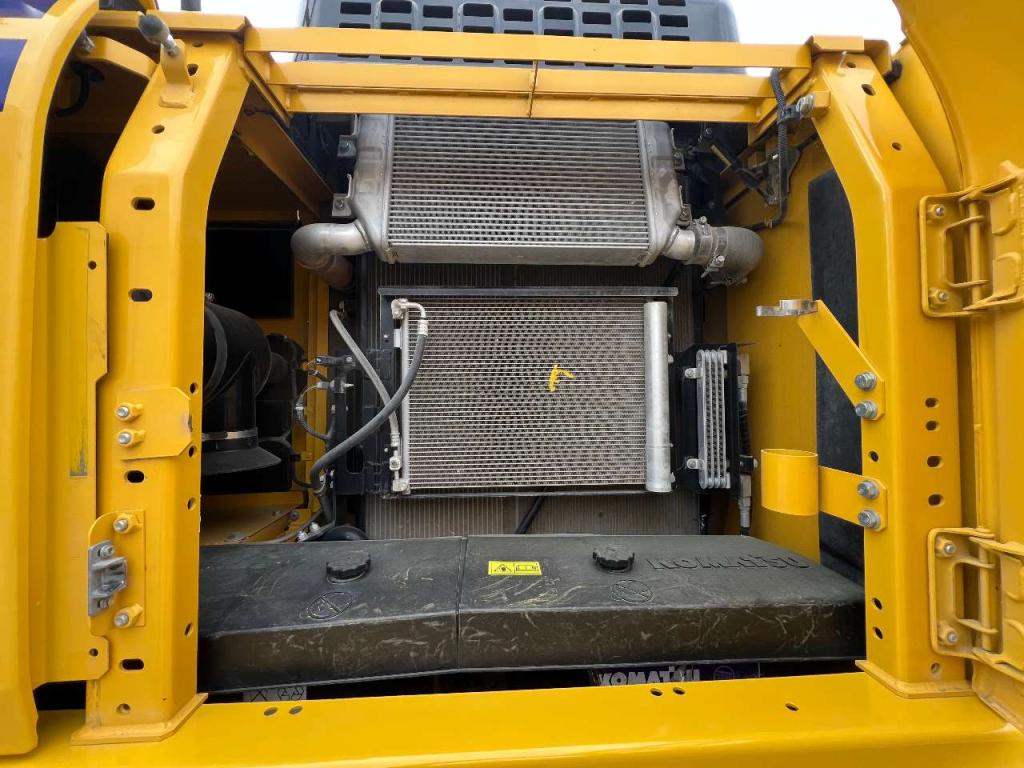 Komatsu PC210NLC-11EO Photo 14