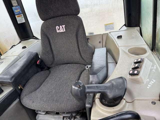 Caterpillar D6NXL Photo 14