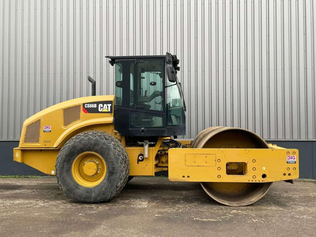 Caterpillar CS66 B Photo 6