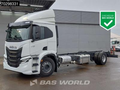 Iveco S-Way 340 4X2 NEW! Chassis ACC Led Euro 6 en vente par BAS World B.V.