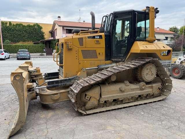 Caterpillar D6NXL Photo 1