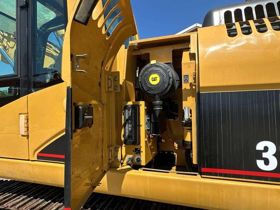 Caterpillar 319C Photo 10