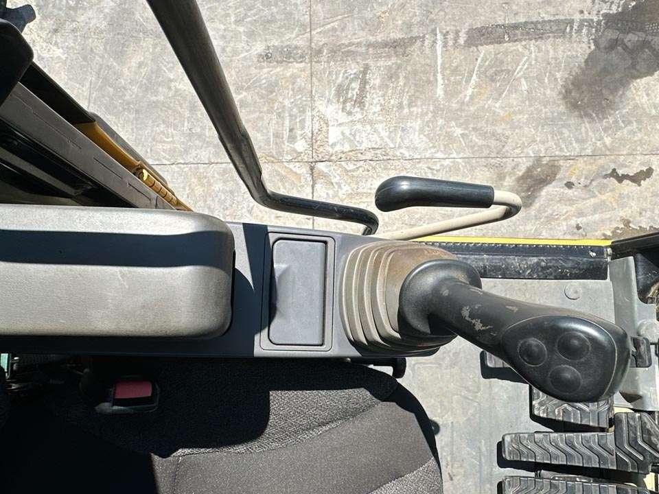 Caterpillar 319C Photo 17