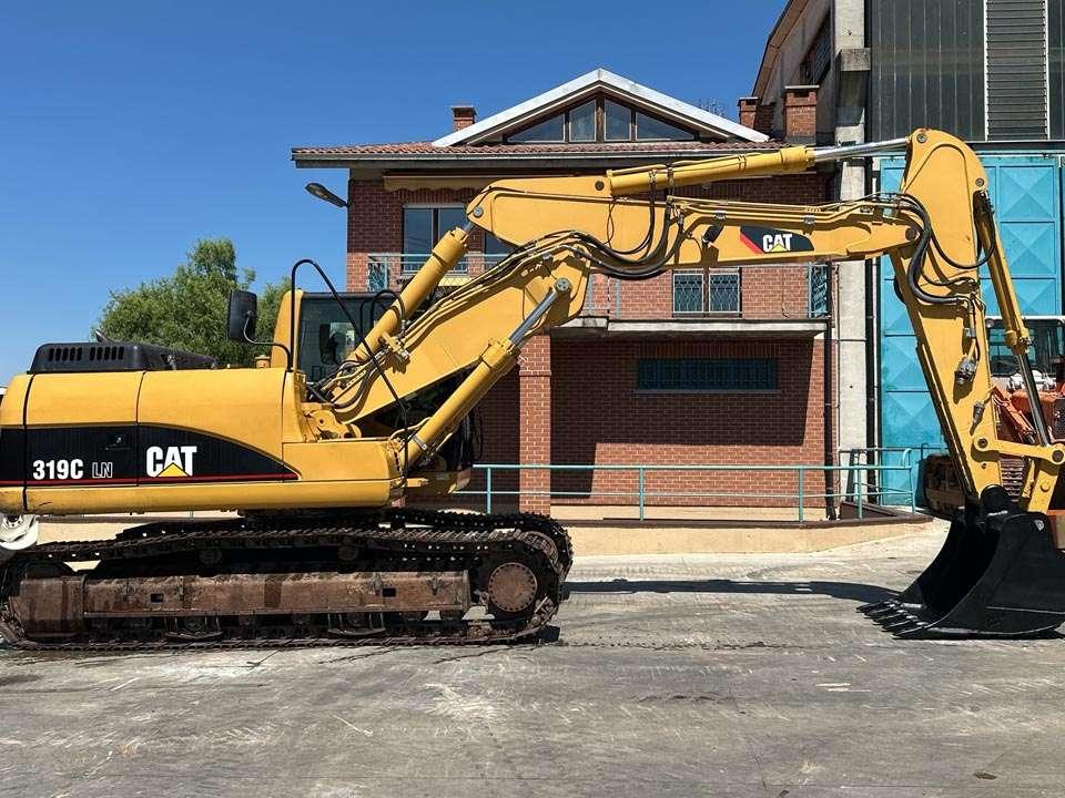 Caterpillar 319C Photo 21
