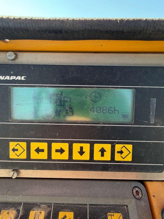 Dynapac F121-4W Photo 14