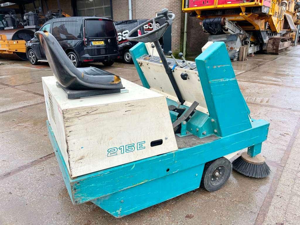 Tennant 215E Sweeper - Good Working Condition Photo 5
