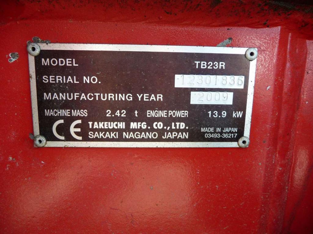 Takeuchi TB 23 R Photo 5