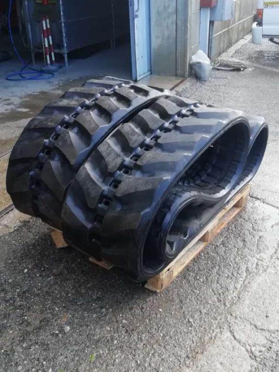 Bridgestone Chenille caoutchouc pour Kubota KX080.3 - KX080.4 - KX80 - KX80.4ALPHA2 Photo 1