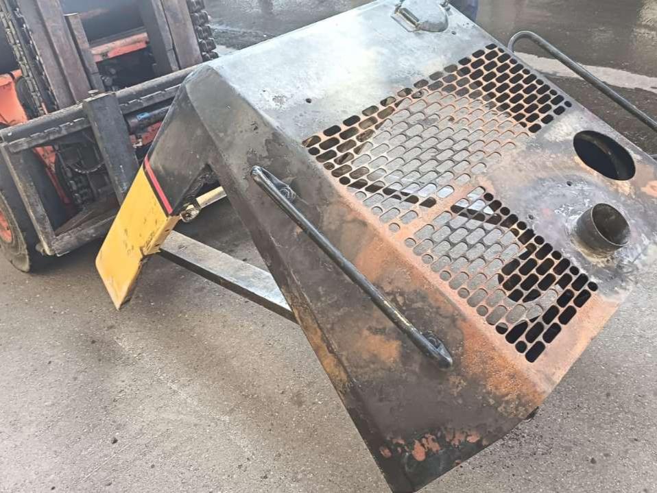 Capot et panneau de carrosserie pour Caterpillar 953 C Photo 6
