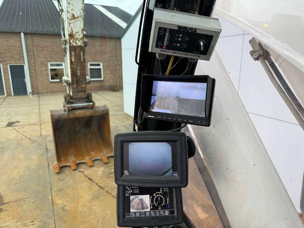 Liebherr R946LC - Hammer Lines / Quick Coupler Photo 13