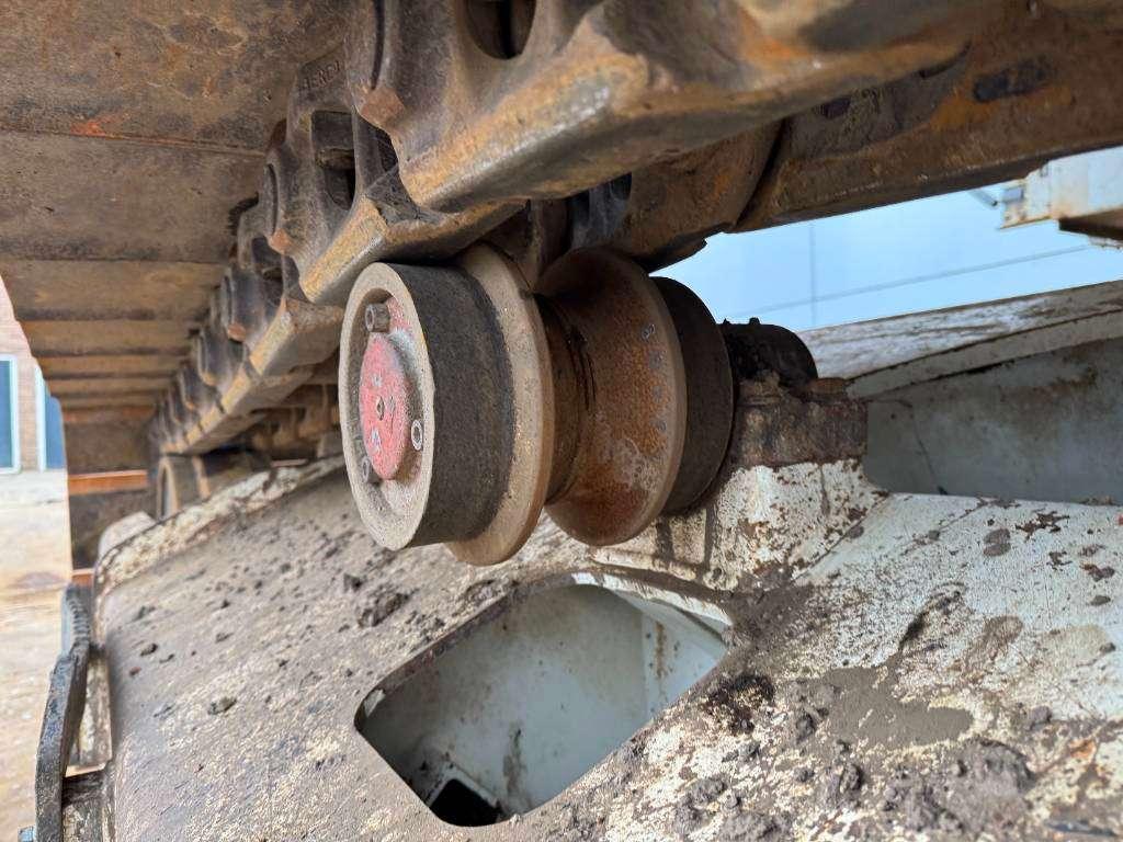 Liebherr R946LC - Hammer Lines / Quick Coupler Photo 30