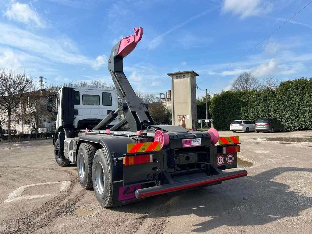 Iveco TRAKKER 360 SCARRABILE 6X4 Photo 5
