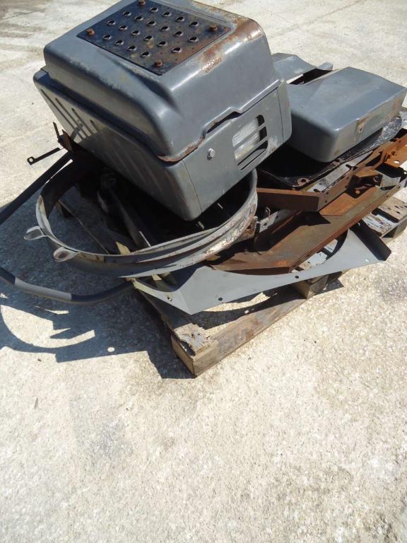 Capot et panneau de carrosserie pour ZX 210.3 Photo 2