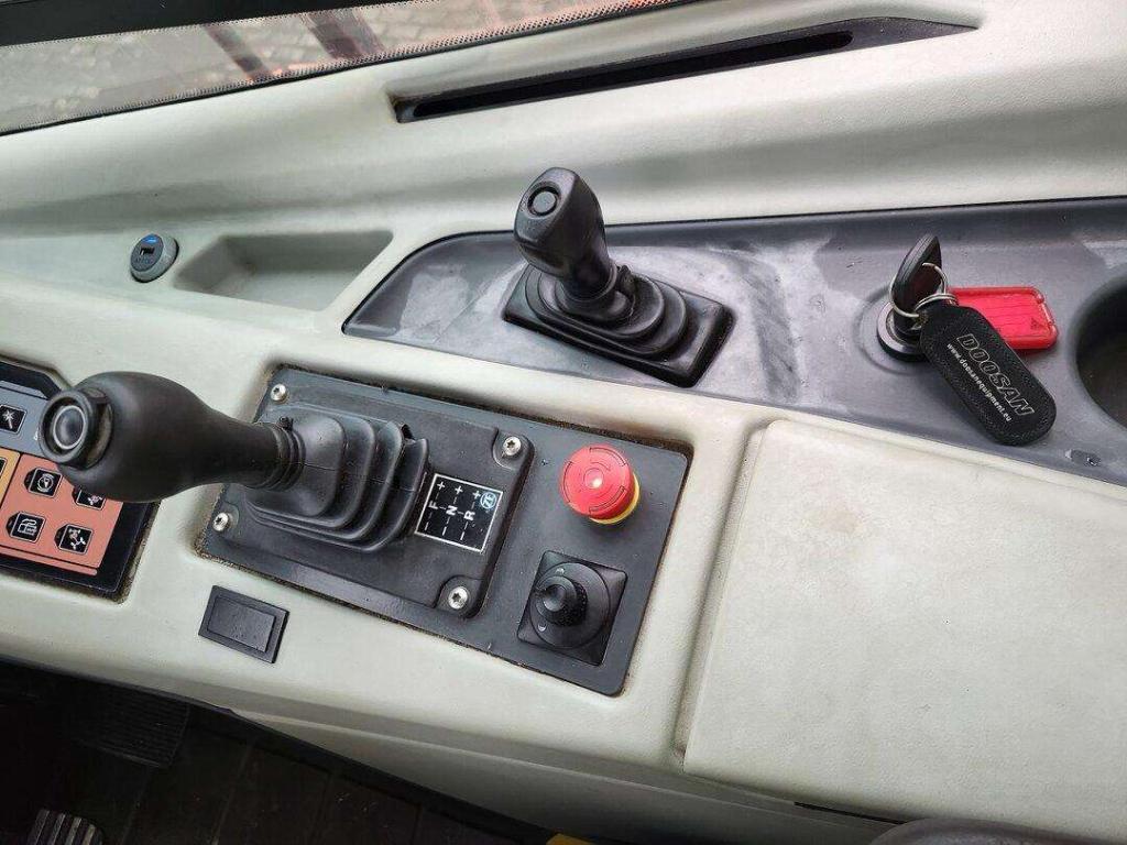 Doosan - Daewoo DA30 Photo 17