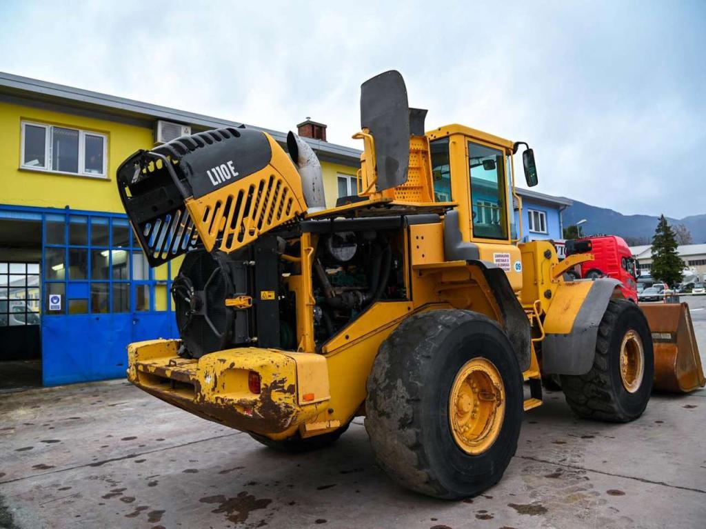 Volvo L110E Photo 13