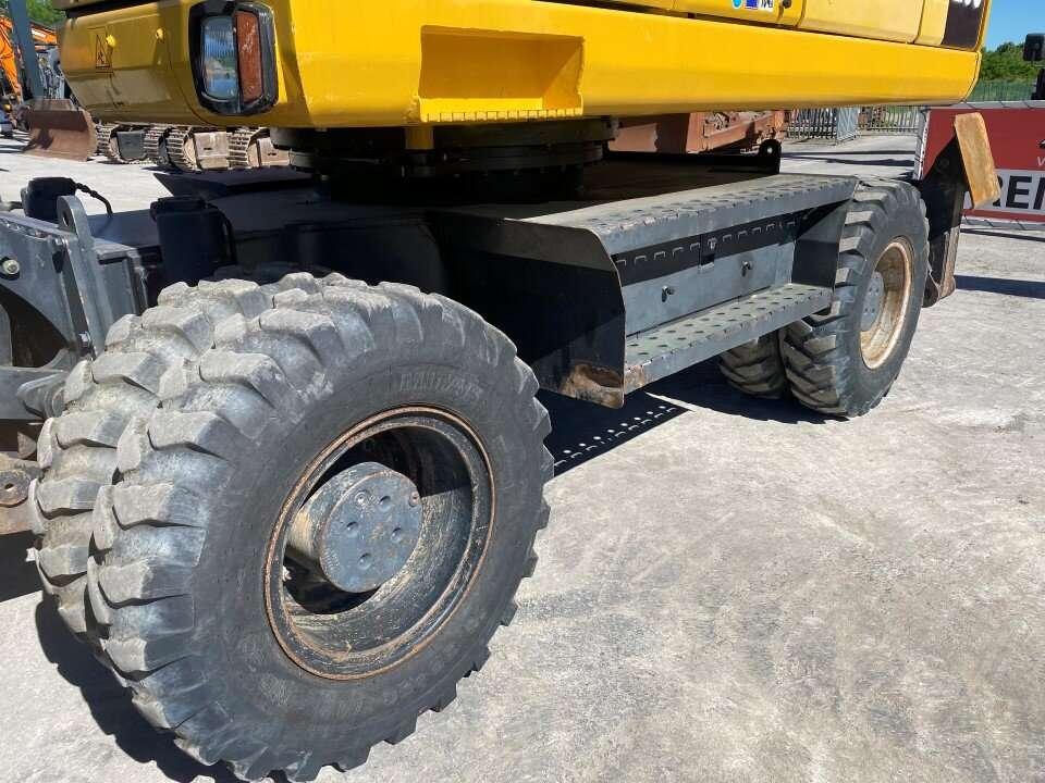 Komatsu PW200 7K Photo 4