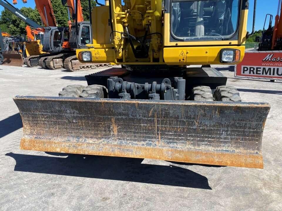 Komatsu PW200 7K Photo 5