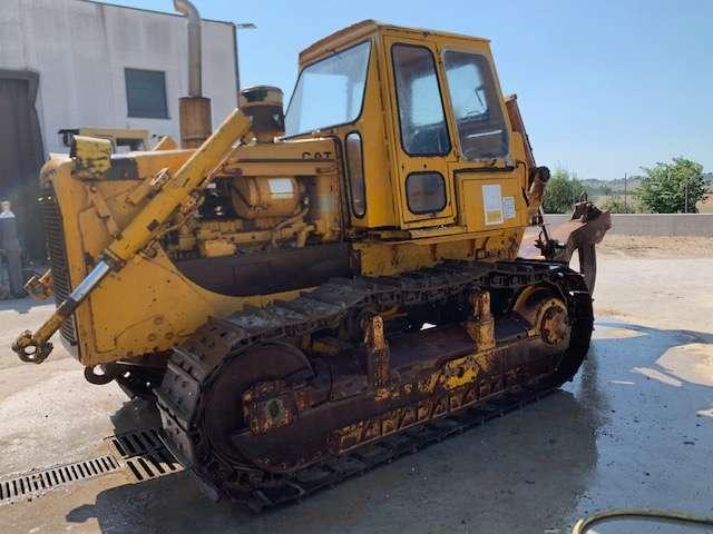 Caterpillar D6D Photo 1