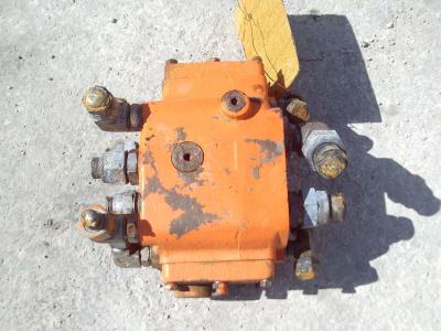 Soupape hydraulique pour Fiat Allis FR220 en vente par OLM 90 Srl