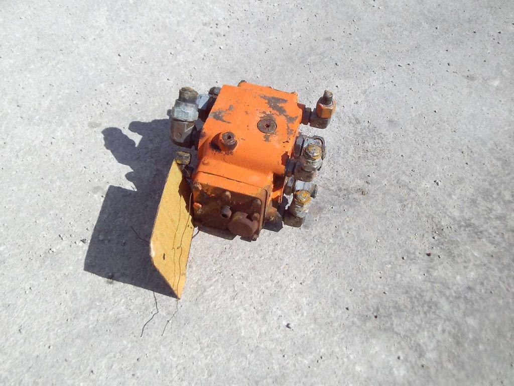 Soupape hydraulique pour Fiat Allis FR220 Photo 2
