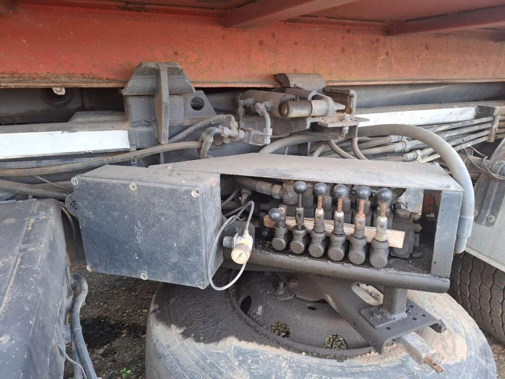 Iveco EUROTECH MP190E30 6X2 Photo 10