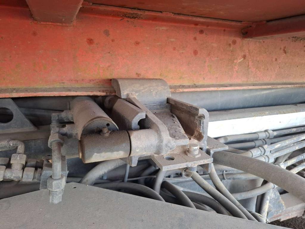 Iveco EUROTECH MP190E30 6X2 Photo 11