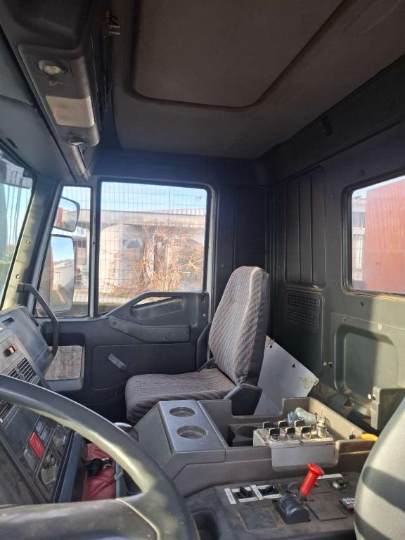 Iveco EUROTECH MP190E30 6X2 Photo 16