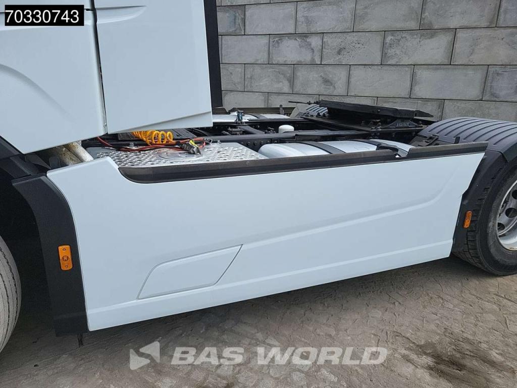 Ford F-Max 500 4X2 Retarder 2xTanks ACC Navi Standklima Photo 13