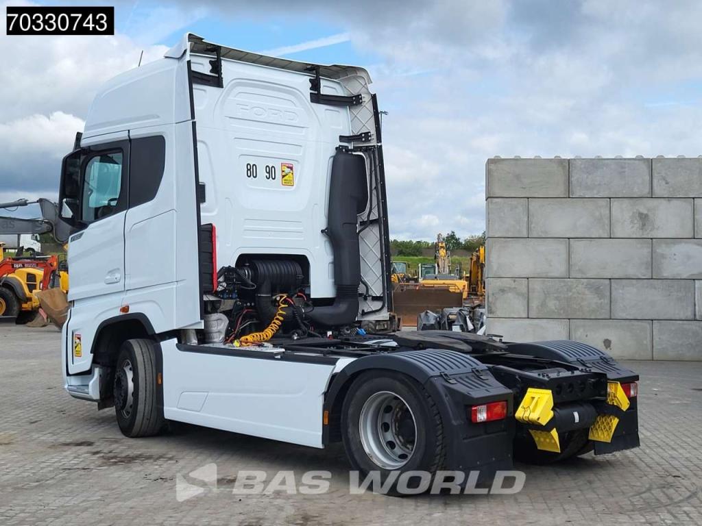 Ford F-Max 500 4X2 Retarder 2xTanks ACC Navi Standklima Photo 2