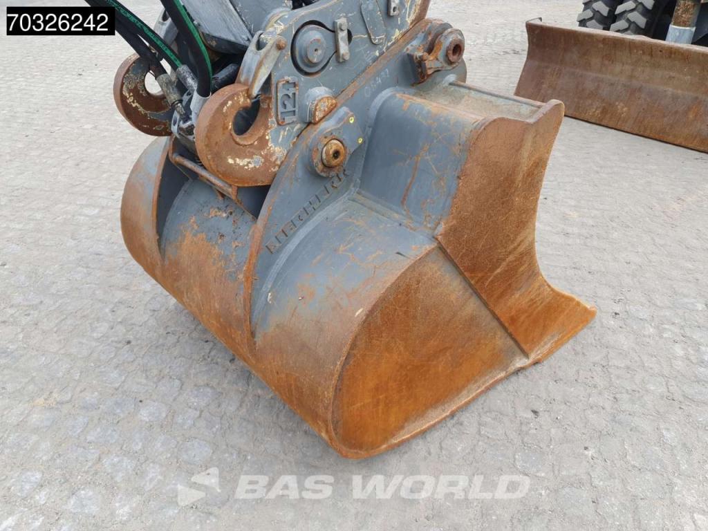 Liebherr A920 Photo 17