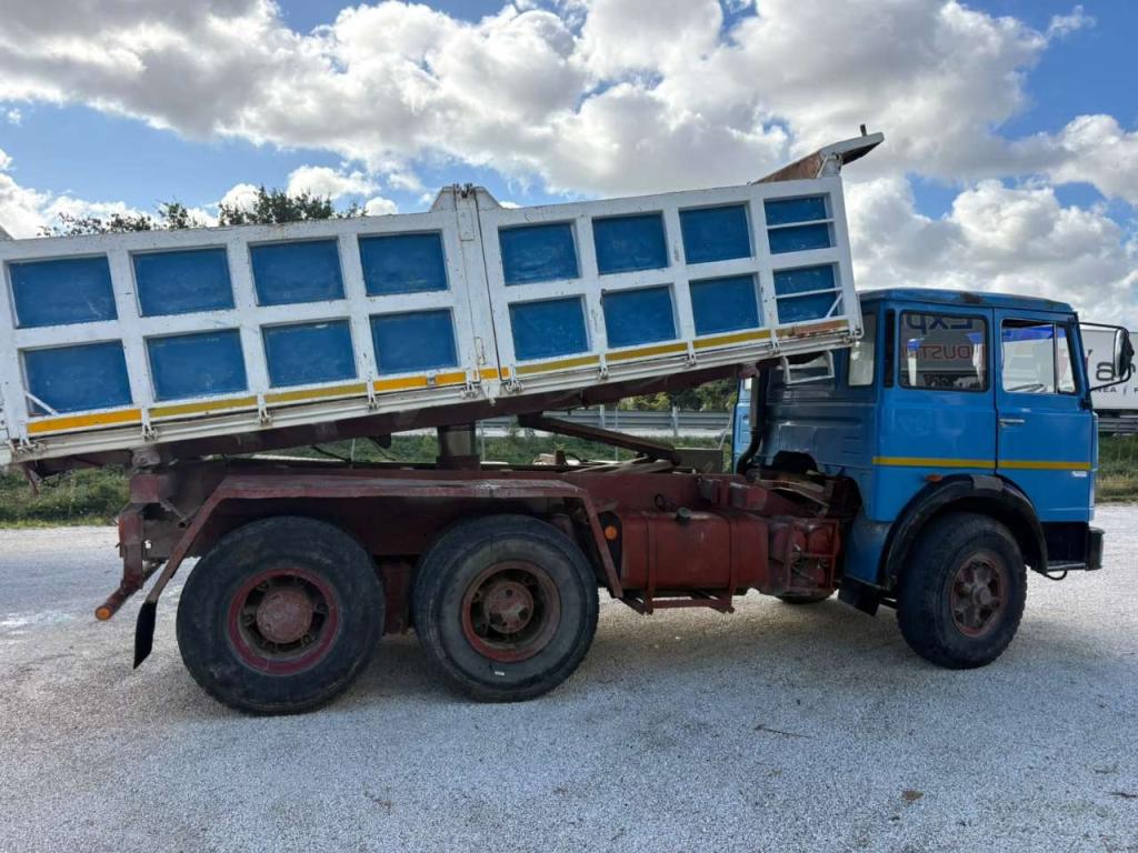 Fiat 697 ribaltabile trilaterale 3 ASSI Photo 5