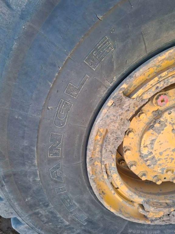 Caterpillar 725C2 Photo 11