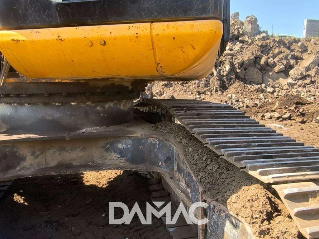 JCB JS235HD Photo 16