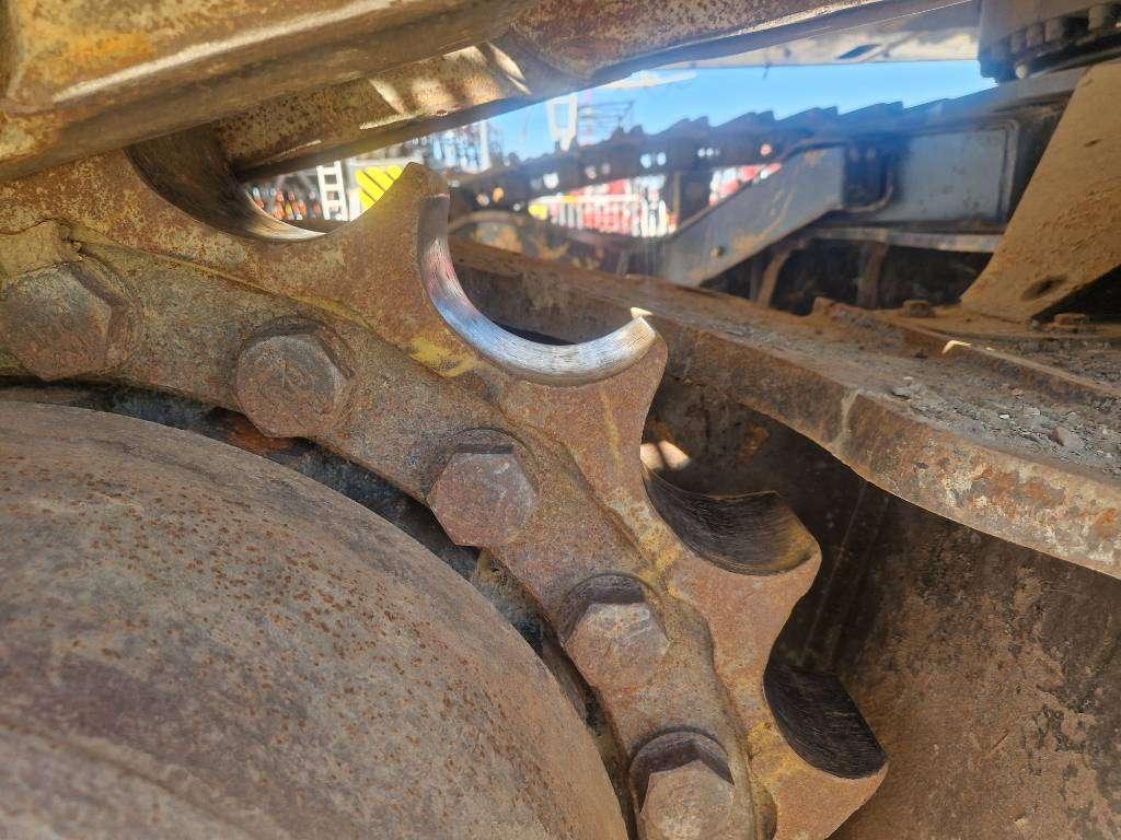 Caterpillar 374FL Photo 11