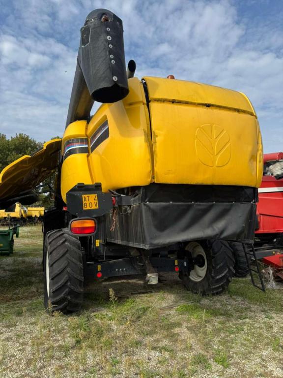 New Holland CX760 Photo 3