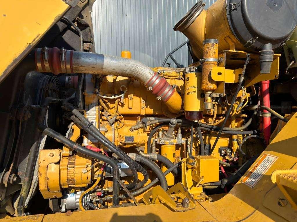 Caterpillar 735 Photo 22