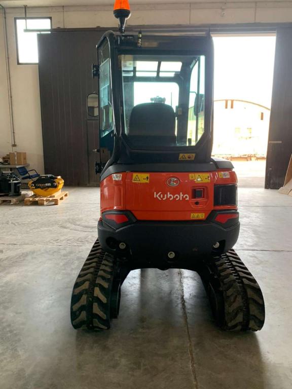 Kubota U27-4 Photo 10