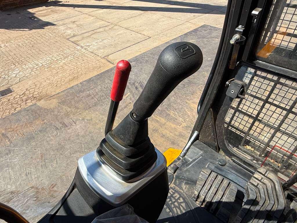 JCB JS385LC - BRAND NEW / Hammer Lines Photo 9