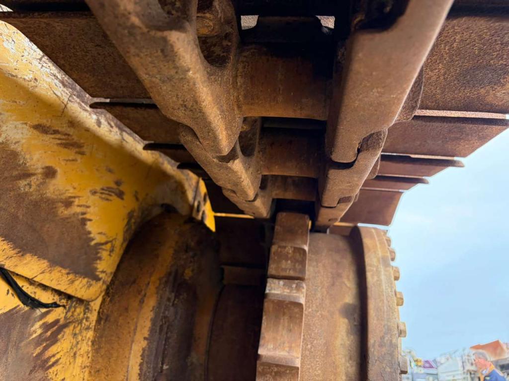 Caterpillar D6R2 XL Photo 13