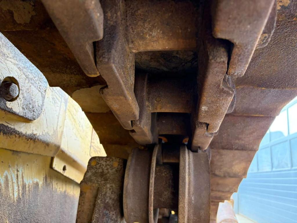 Caterpillar D6R2 XL Photo 17