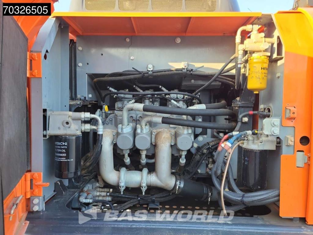 Hitachi ZX250 LC -6 Photo 19
