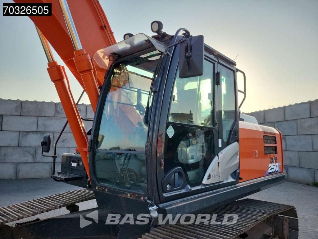 Hitachi ZX250 LC -6 Photo 25