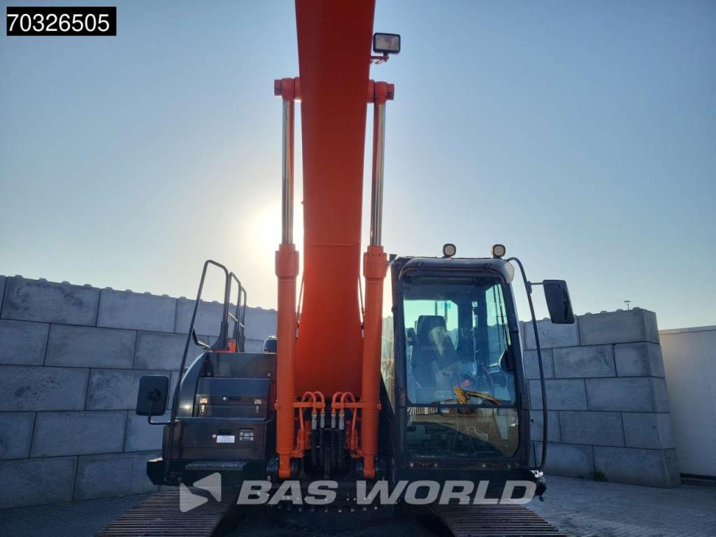 Hitachi ZX250 LC -6 Photo 7