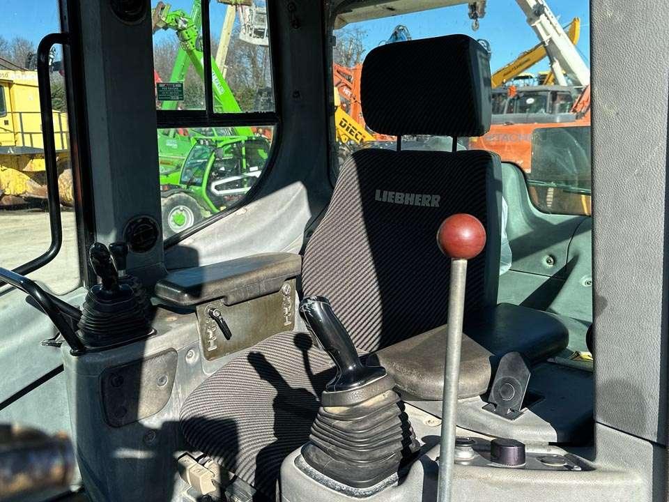 Liebherr LR 624 Photo 12