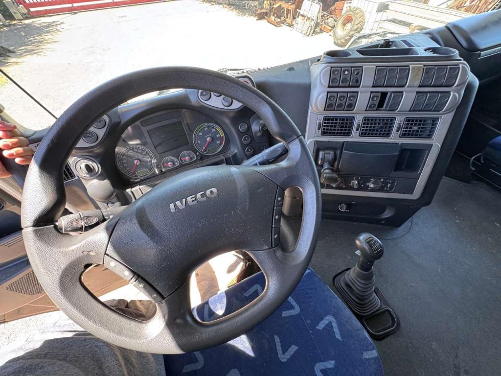 Iveco Stralis 450 Photo 9
