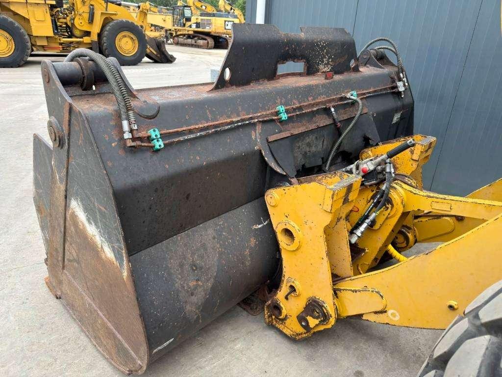 Caterpillar 930K Photo 24
