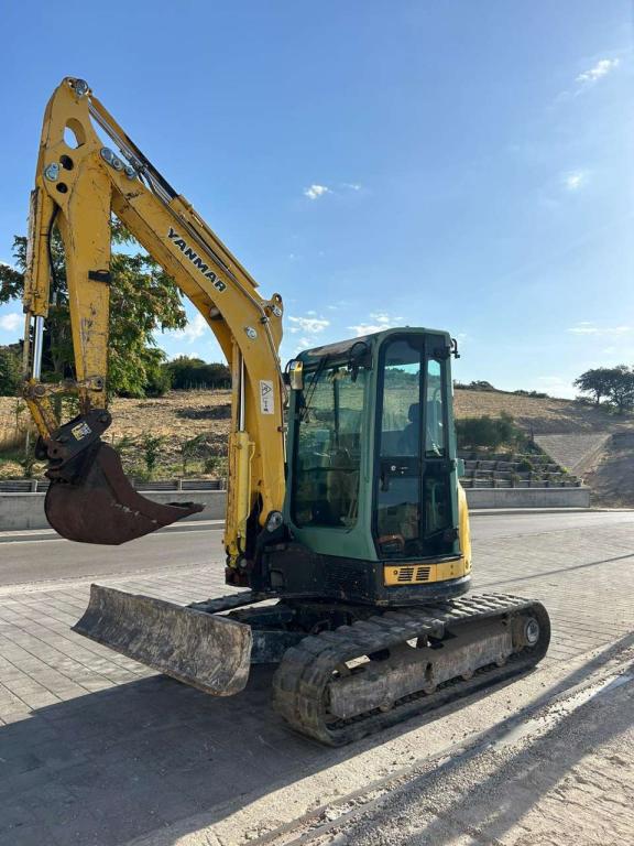 Yanmar ViO 50 Photo 6