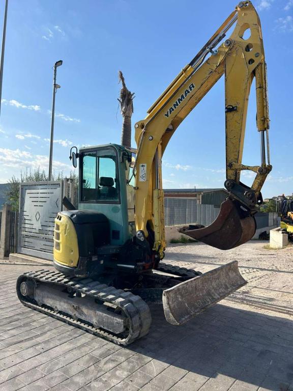 Yanmar ViO 50 Photo 7